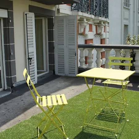 La Terrasse De シャマリエール
