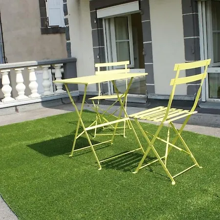 La Terrasse De シャマリエール